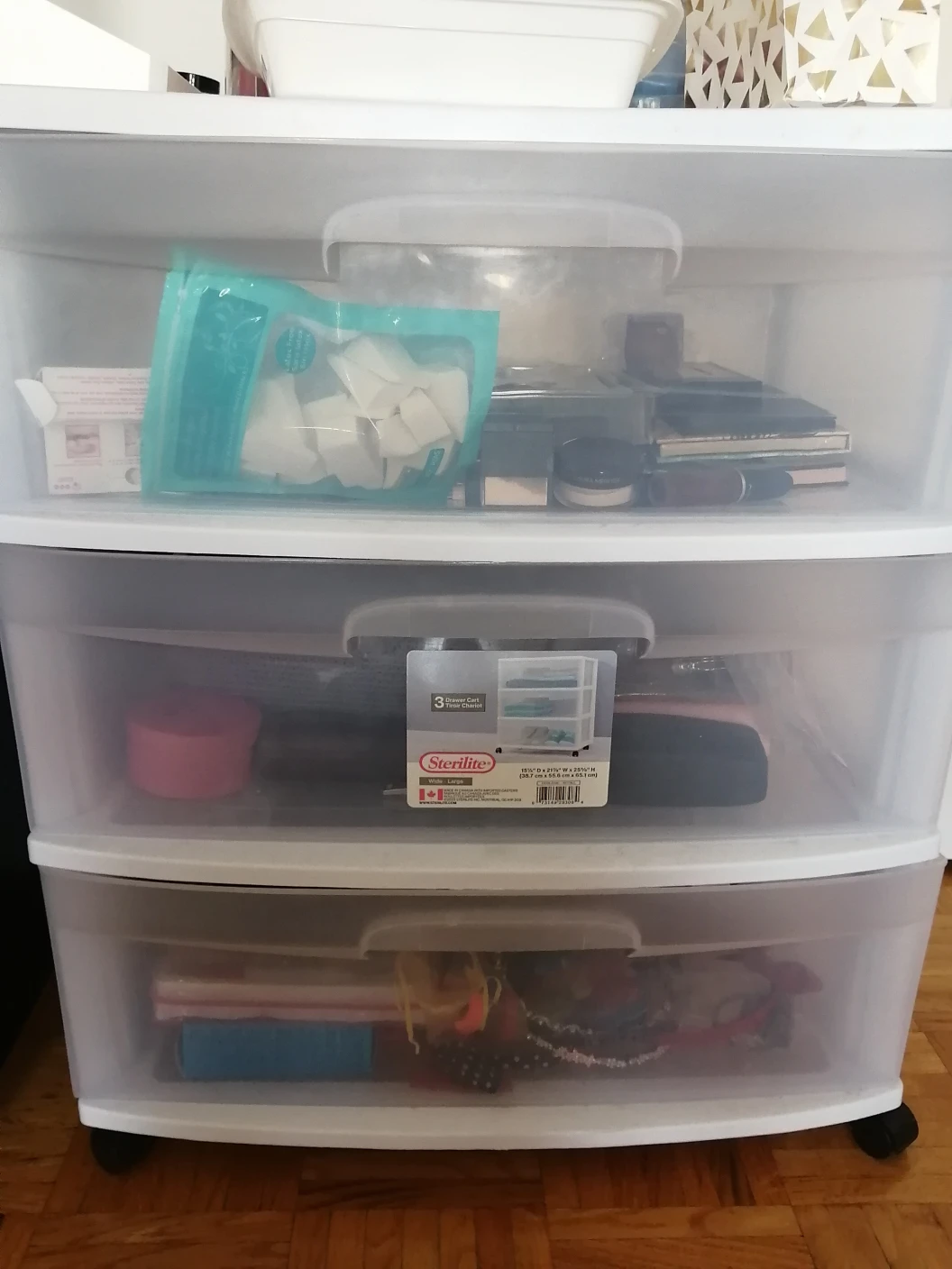 Move out sale -Sterilite 3-Drawer Rolling Cart