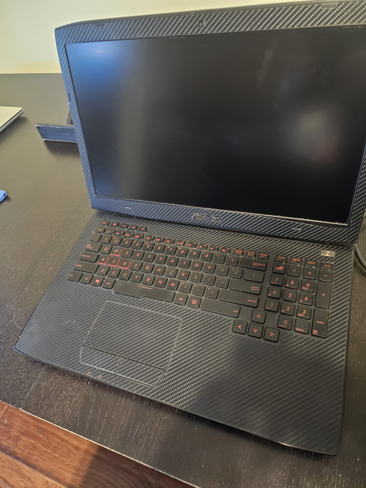 ASUS ROG Gaming Laptop - photo 2