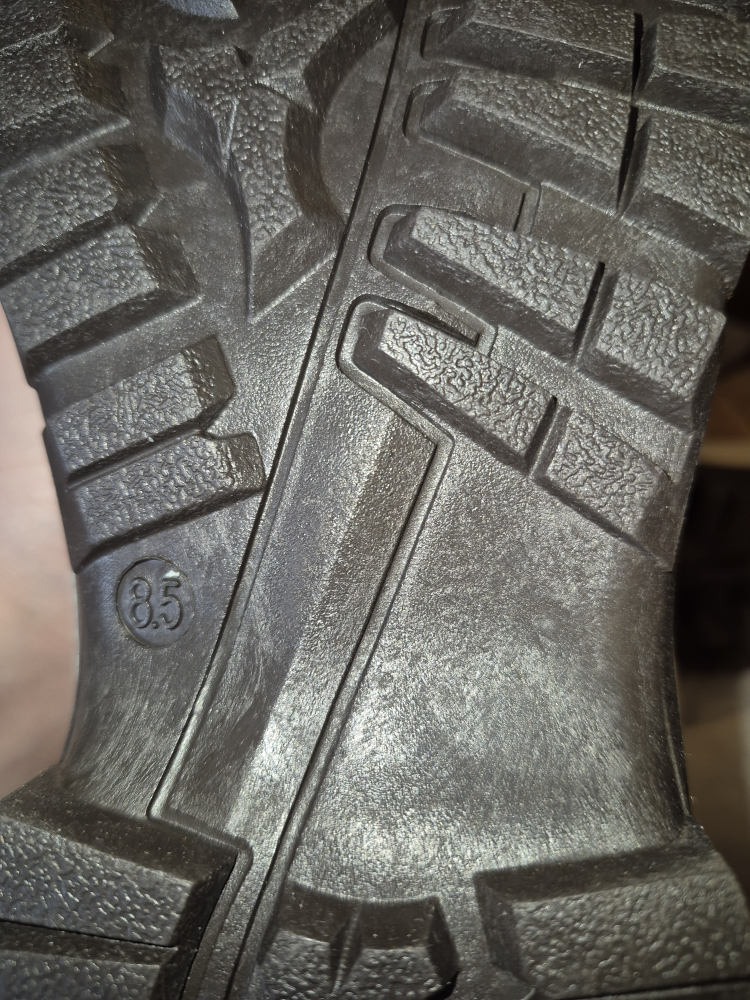 Women's Brown Winter Boots Size 8.5 - photo 4