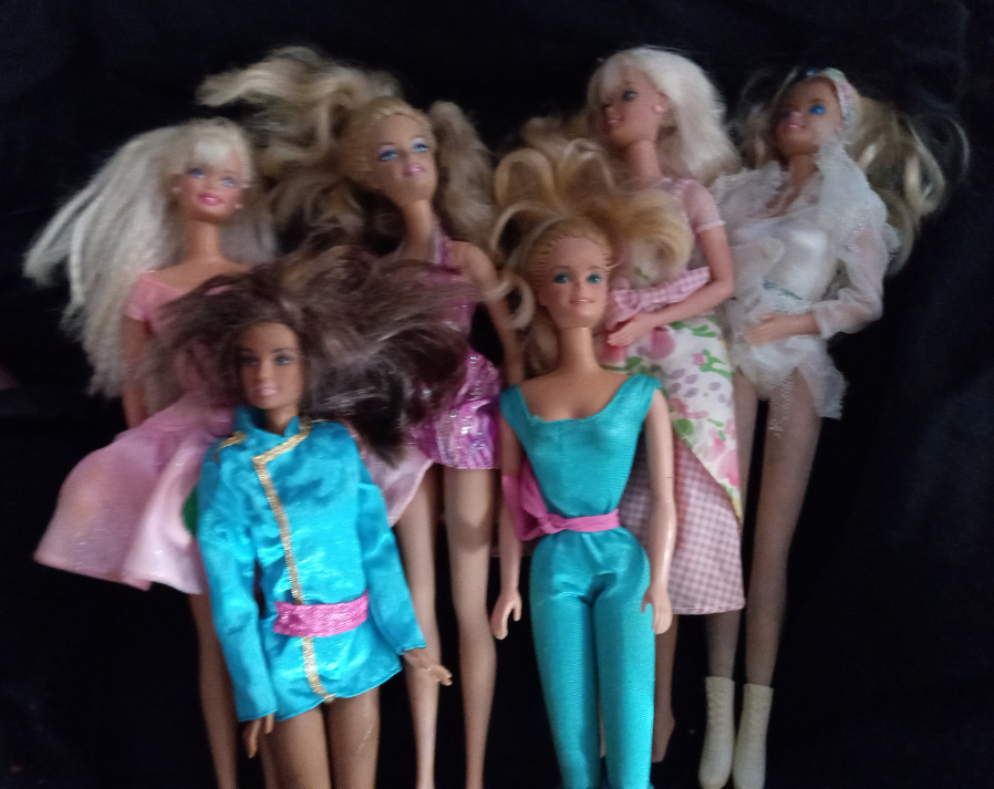 Lot of Vintage Barbie Dolls. $20