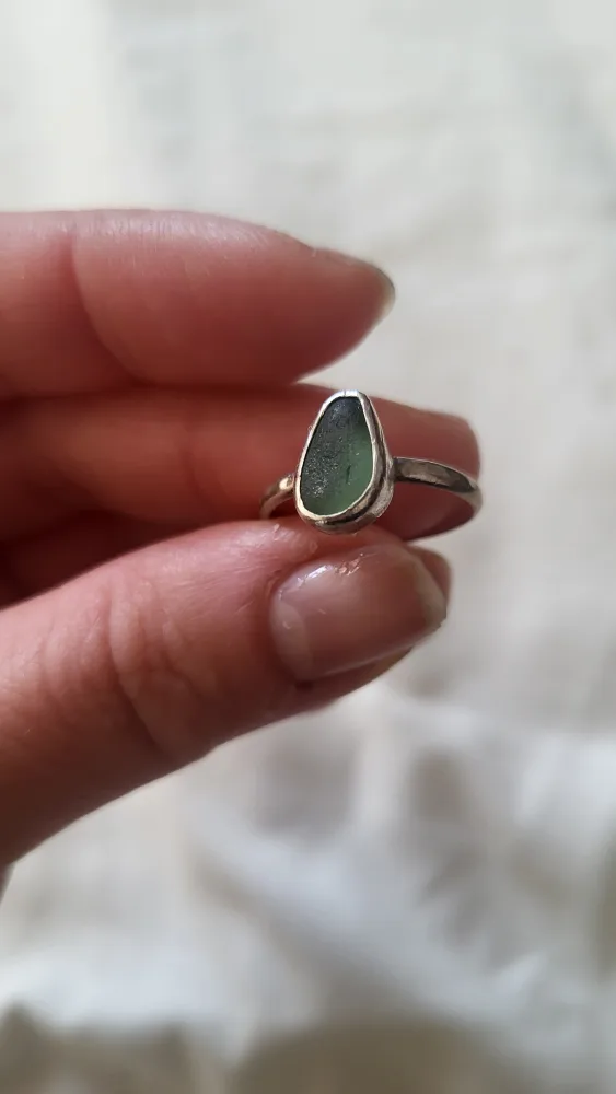 Tear Shaped Stone Sterling Silver Ring image indicator(3)