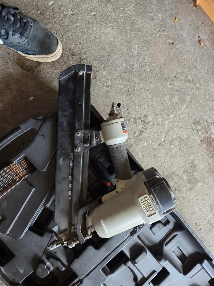 Porter Cable Pneumatic Framing Nailer image indicator(2)