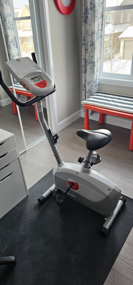 Schwinn 900R Exercise Bike - photo 2