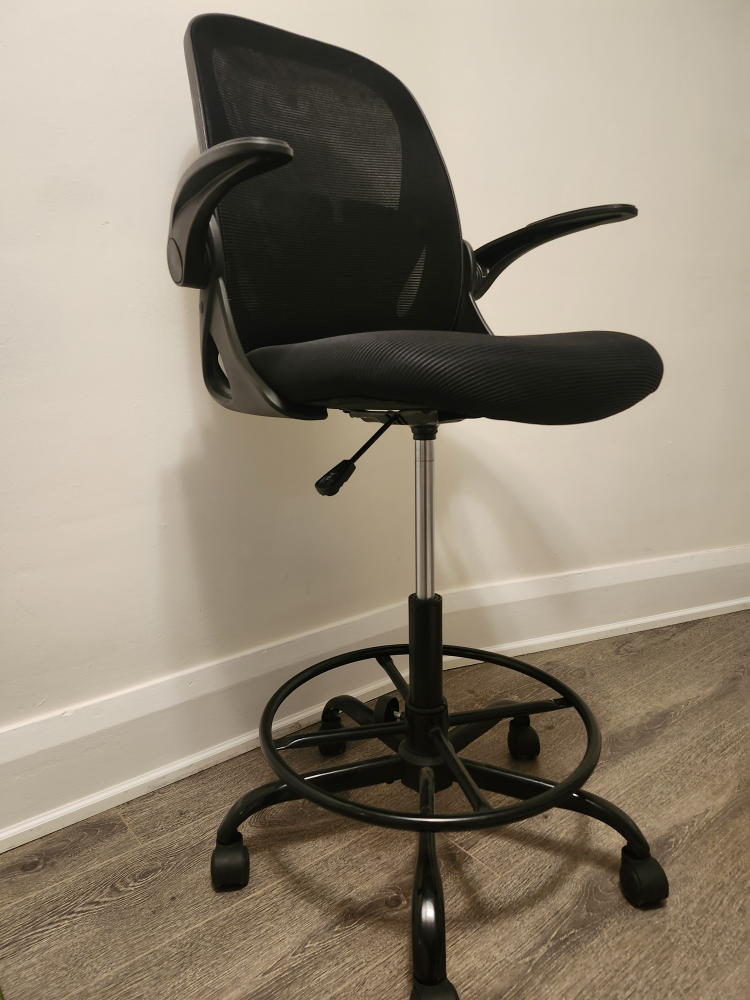 Black Office Chair with Adjustable Height and footrest - photo 2