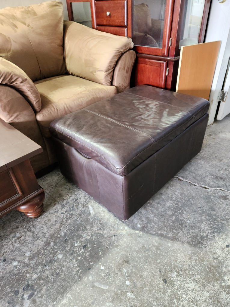 Brown Leather Storage Ottoman - photo 2