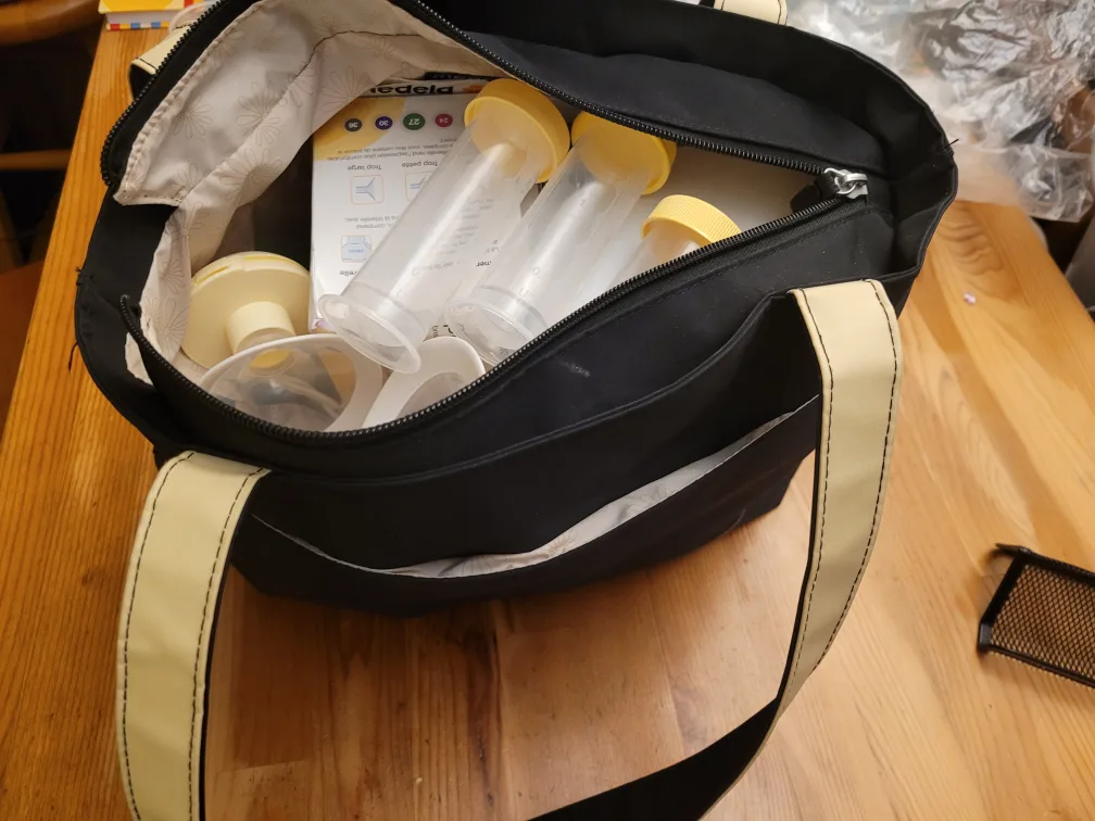 Medela Freestyle Flex Double Electric Breast Pump with extras image indicator(9)