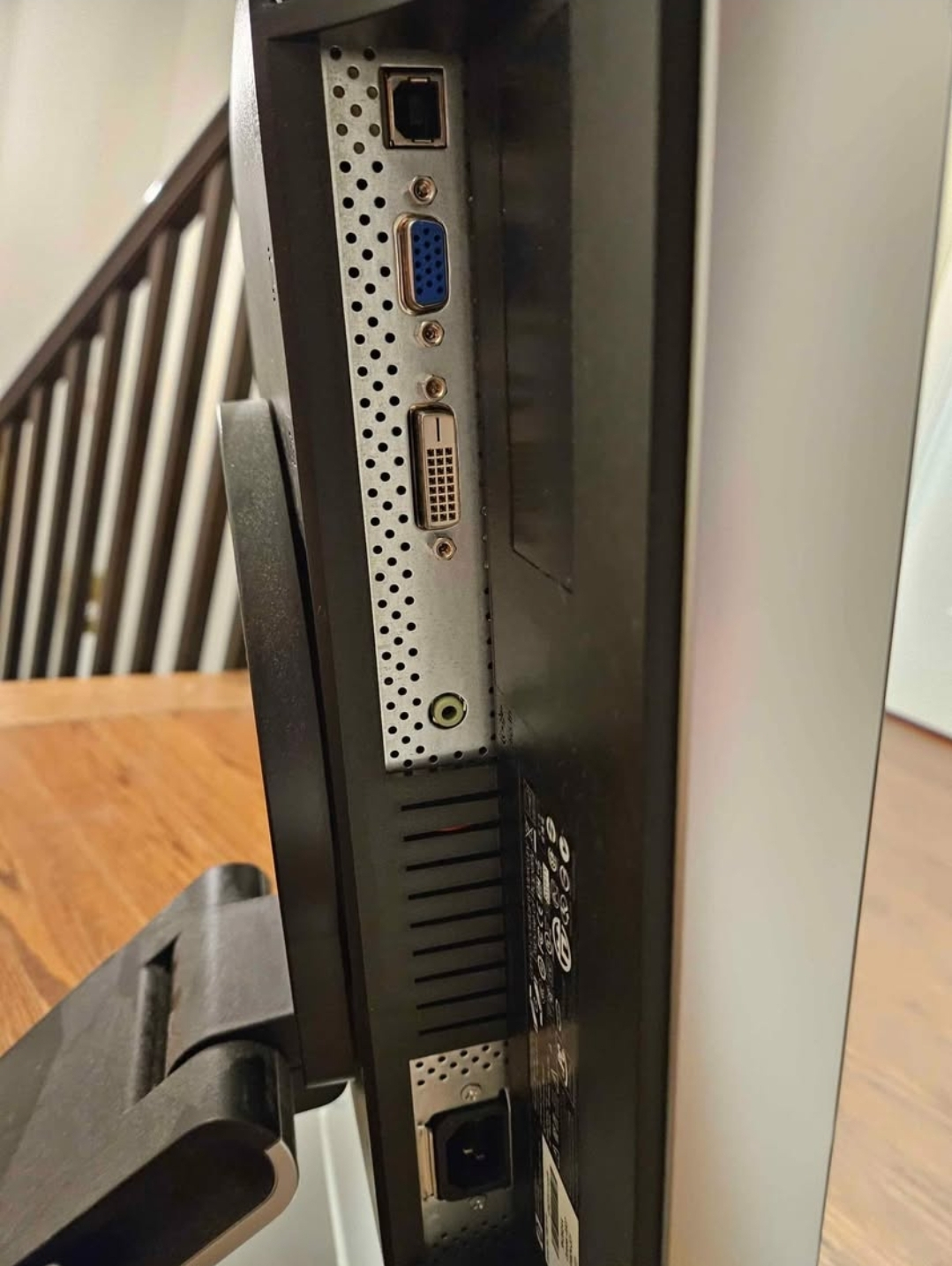 HP LCD Monitor - 20 inch - photo 3