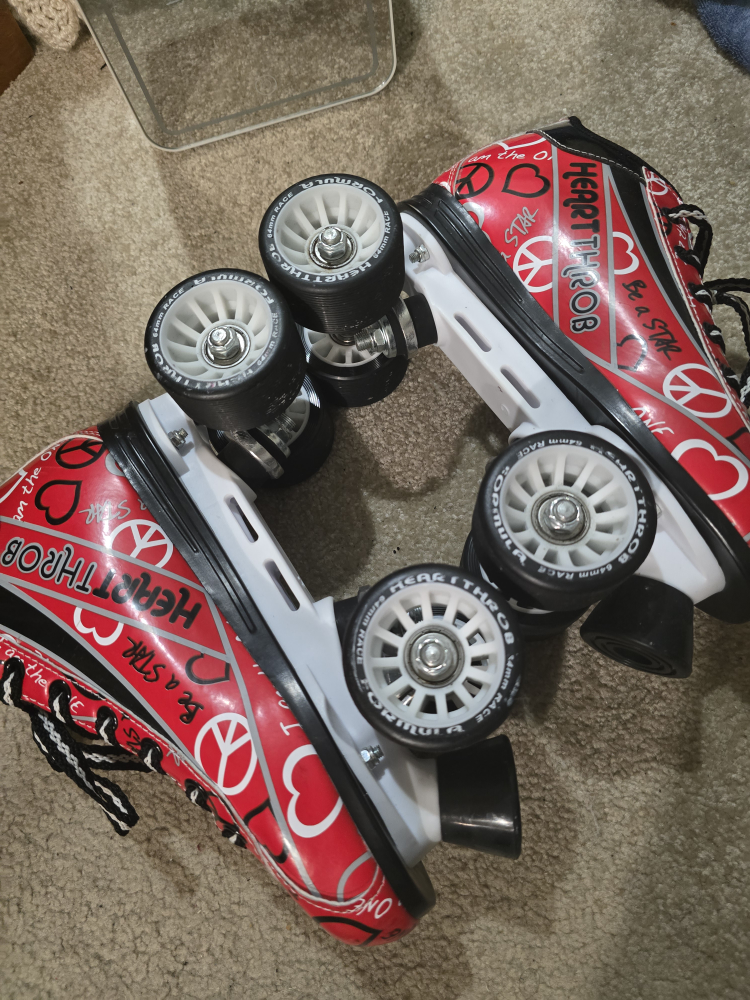 Heart Throb Roller Skates - Size Adjustable - photo 2