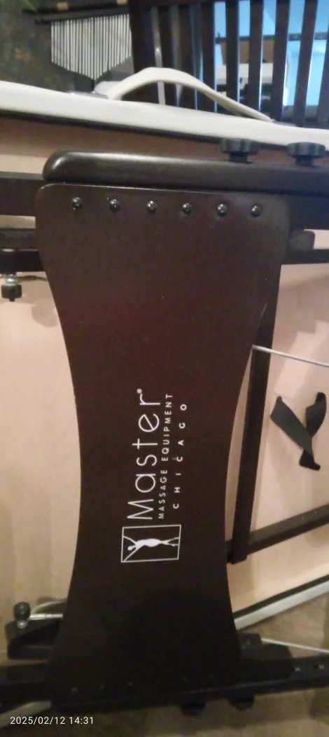 Portable Folding Massage Table image indicator(9)