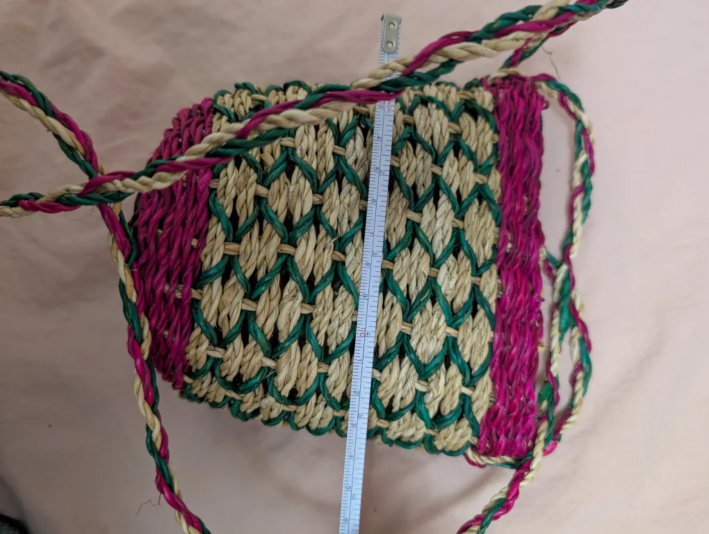 Handmade Woven Crossbody Bag image indicator(5)