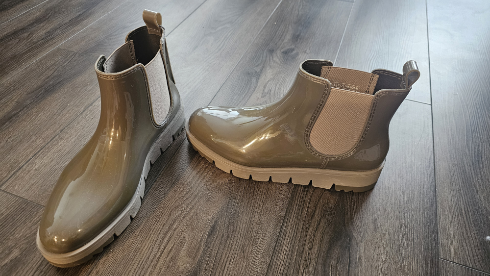 Cougar Women's Olive Green Rain Boots Size 9