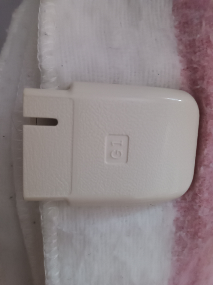 KOIZUMI Electric Heated Throw Blanket - photo 2