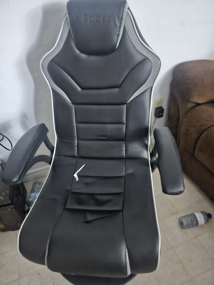 ROCKER Gaming Chair - photo 2