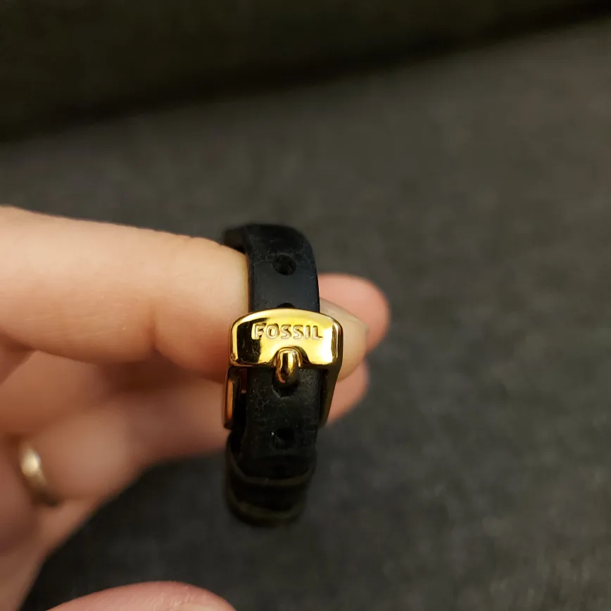 Fossil Women's Black Leather Watch (broken) image indicator(4)