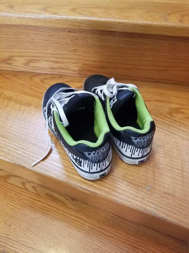 DC Court Graffik Skateboarding Shoe image indicator(5)