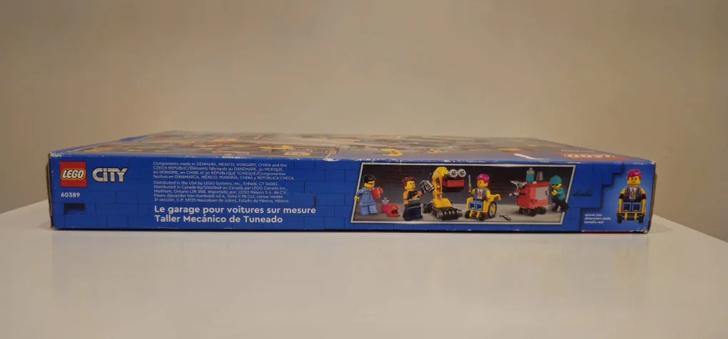 LEGO City Custom Car Garage 60389 image indicator(6)