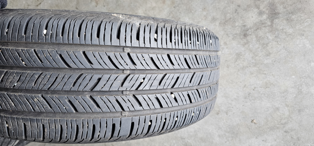Continental P215/55R17 93V Tires - Set of Four - photo 3