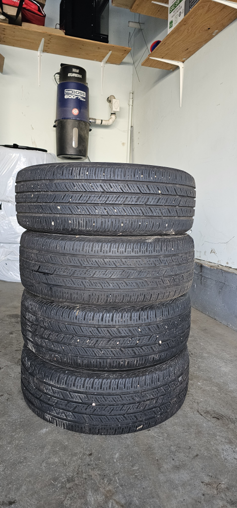 Continental P215/55R17 93V Tires - Set of Four - photo 4