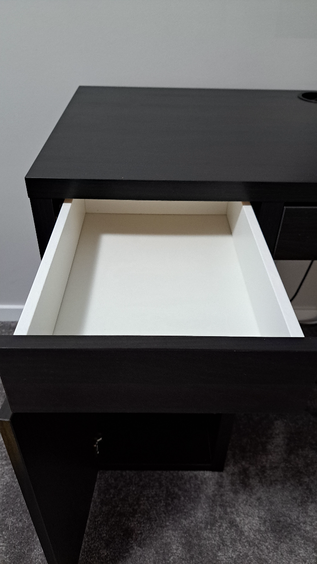 Office Desk - photo 2