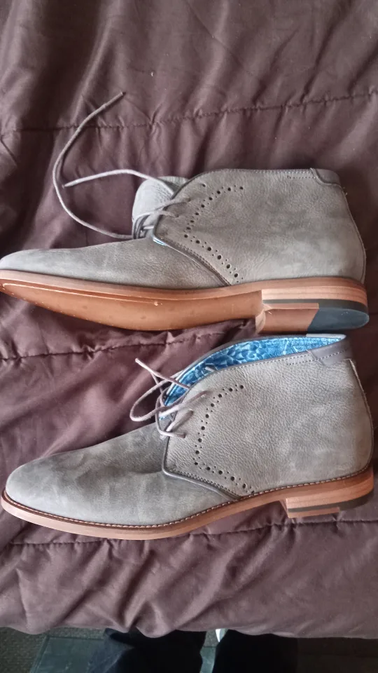 Johnston & Murphy Men's Grey Suede Chukka Boots image indicator(4)
