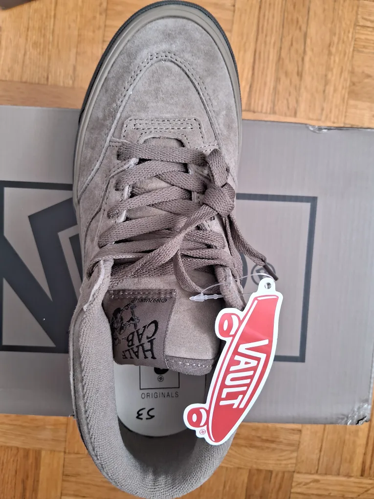 Vans Vault OG Half Cab LX Sneakers - Size 7.5 US Men's image indicator(3)