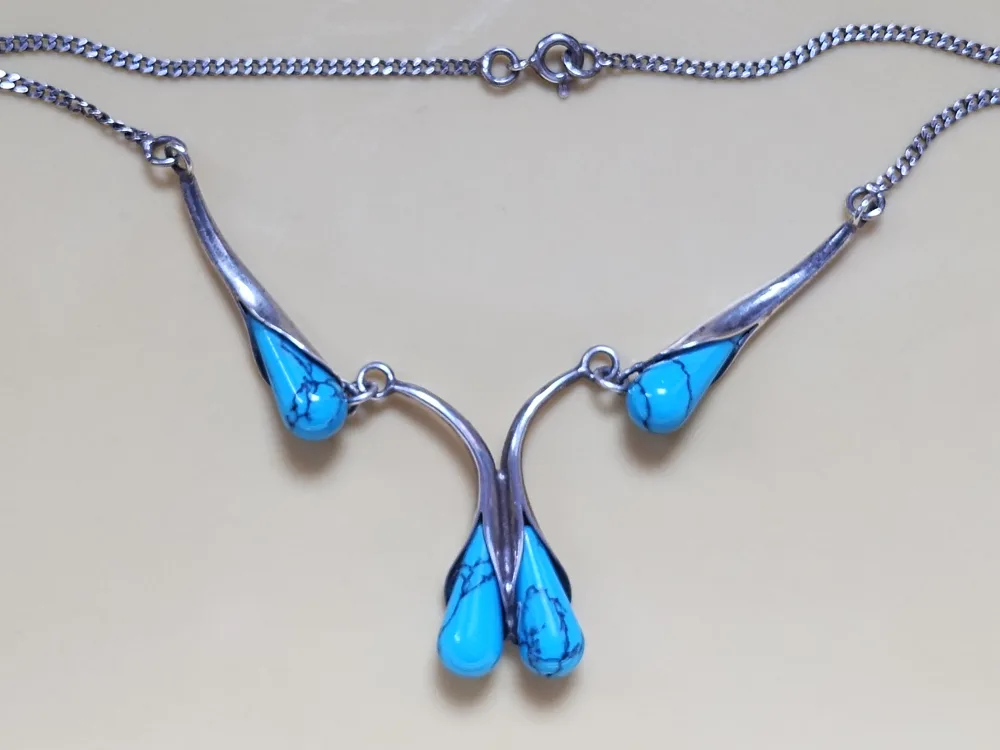 Vintage Turquoise and Sterling Silver Necklace thumbnail
