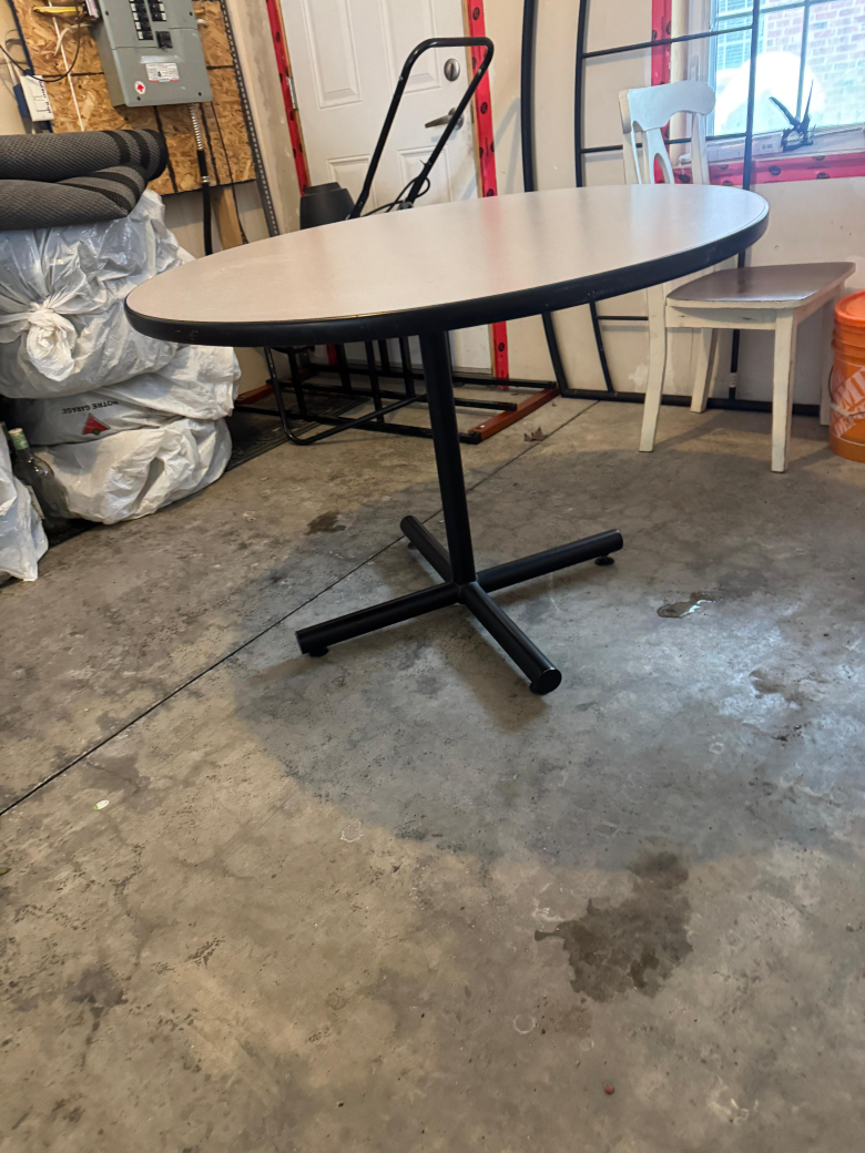 Round Table with Black Pedestal Base - photo 4
