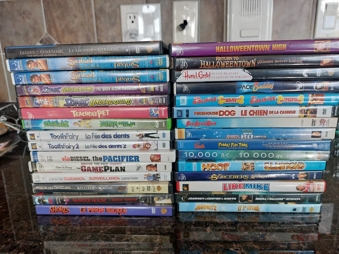 DVD cartoons/ kids movies 0.50 cent each image indicator(5)
