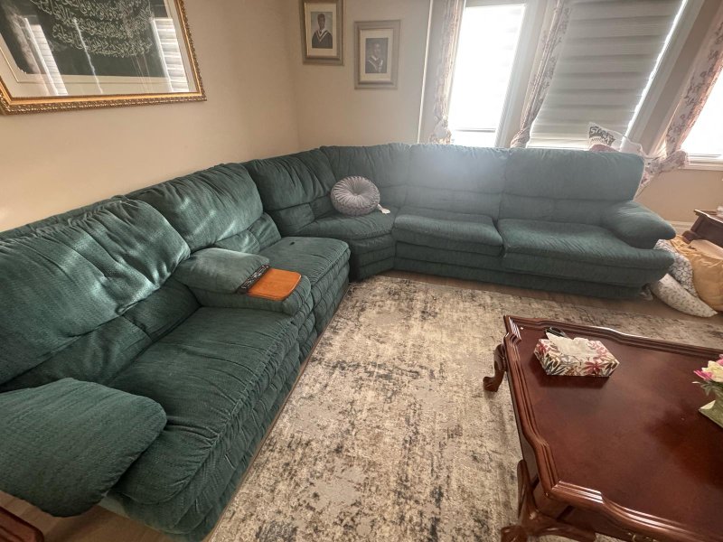 L-shapes sofa set with X2 recliners and sofa bed