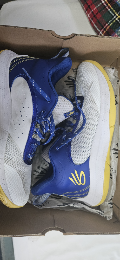 Under Armour 3z6 Stephen Curry basketball shoe golden state