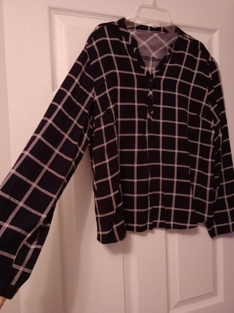 Women's Black and White Checked Blouse - Size XL🧡 image indicator(2)