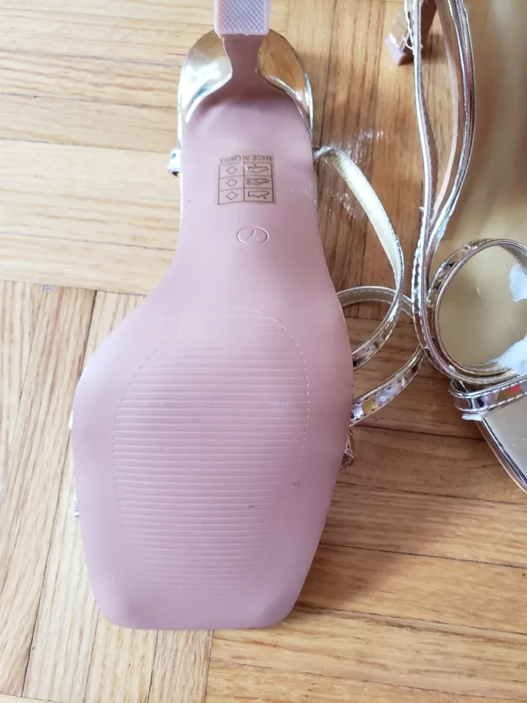 US make Gold Metallic Wrap Ankle Strap Heels image indicator(3)