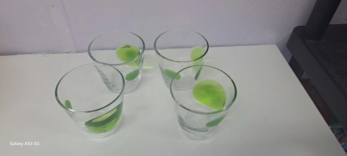 Set of four glasses with green accents thumbnail
