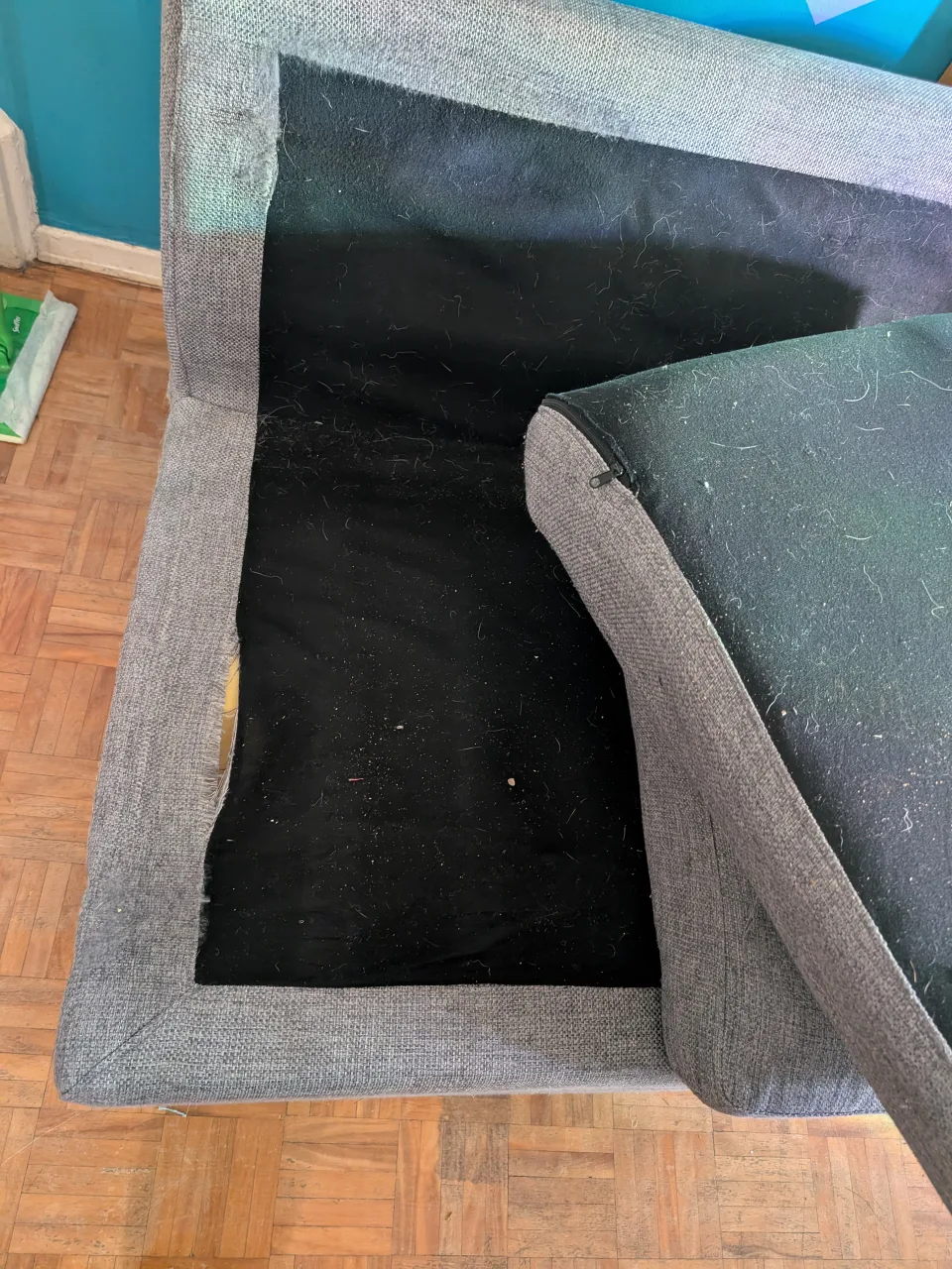 L shaped sectional couch,  with chaise on right side only image indicator(6)