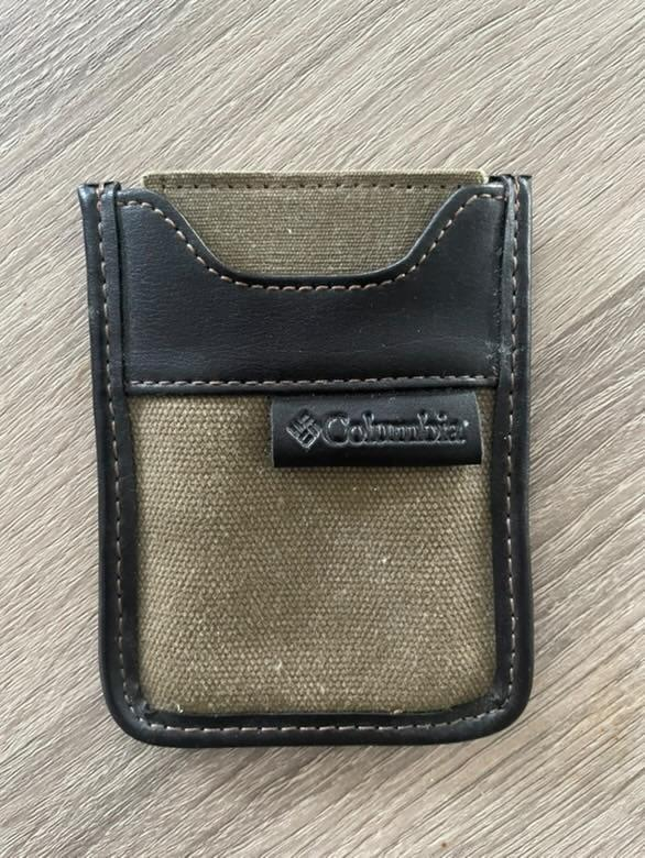 #freecycle Columbia Card Holder Wallet