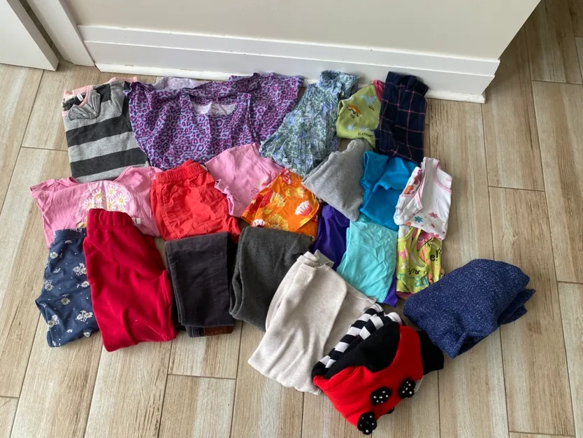 20 pc Girls' Clothing Bundle - Size 4 thumbnail