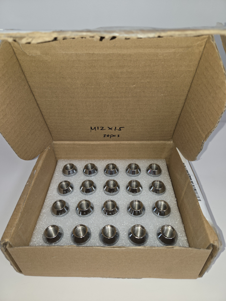 20 Chrome Lug Nuts M12 x 1.5 - photo 2