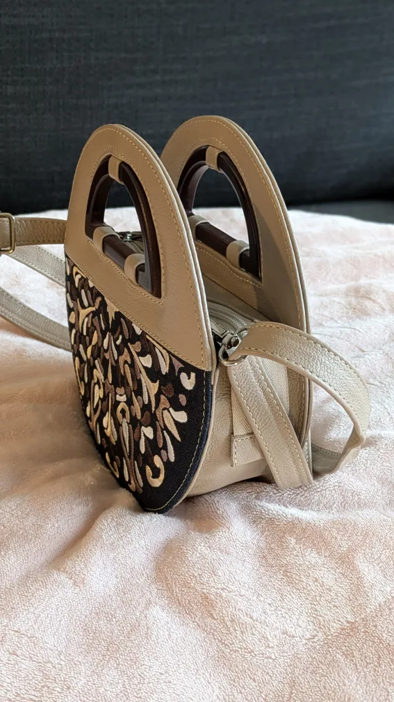 NEW Beige handmade leather embroidered mini round crossbody bag. image indicator(3)