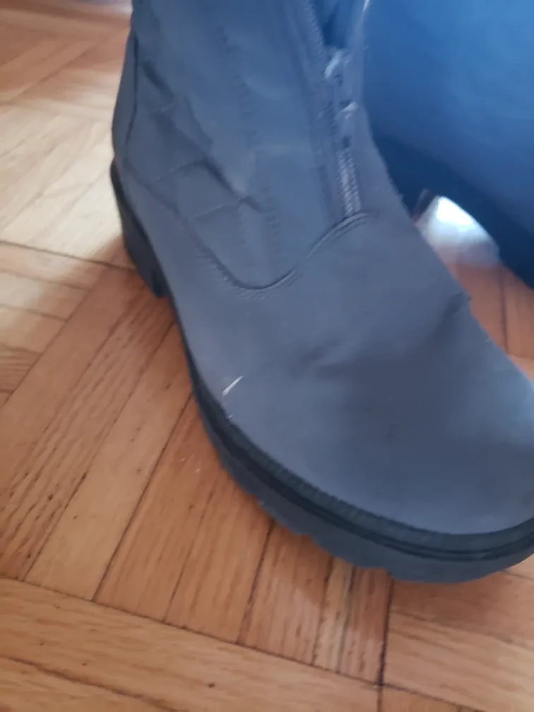 Women's Grey Winter Boots with Fur Trim image indicator(2)