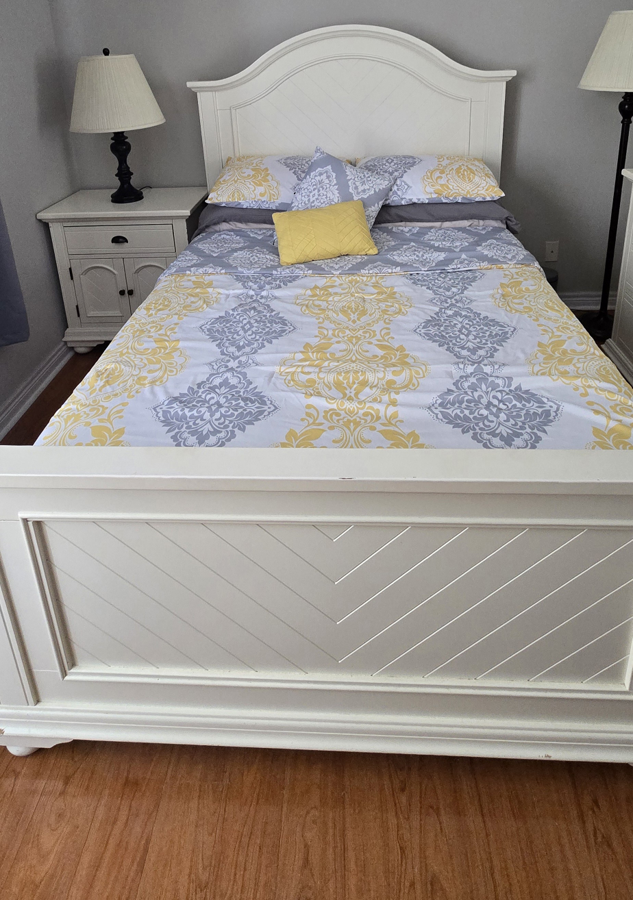 White Bedroom Set - Double Bed, Dresser, Mirror, 2 side tables