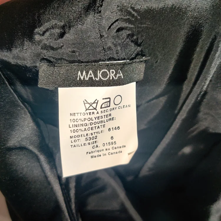 Lot of 10 Formal Dresses - Various Styles and Colours image indicator(8)