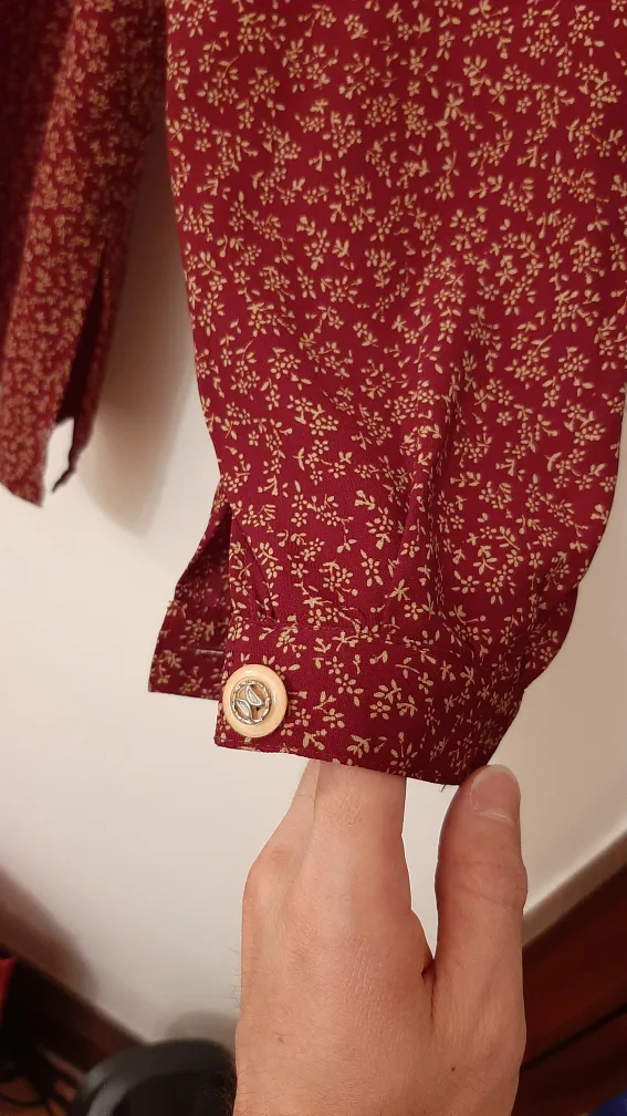 Vintage Burgundy Floral Button-Up Shirt Size L image indicator(8)