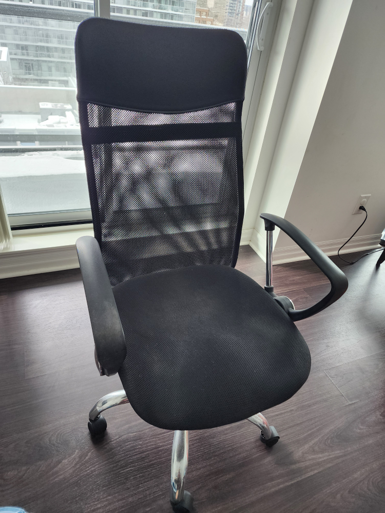 Black Mesh Office Chair - photo 2