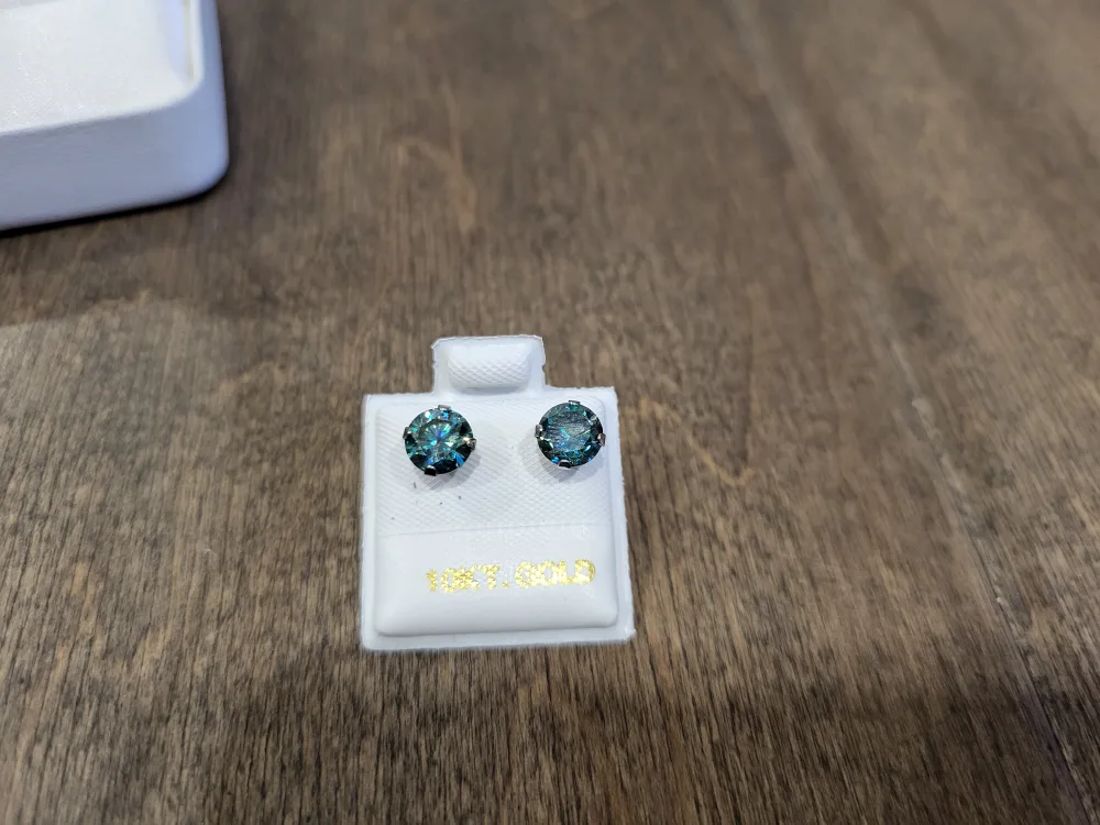 10kt Gold Blue Moissanite Stud Earrings image indicator(5)
