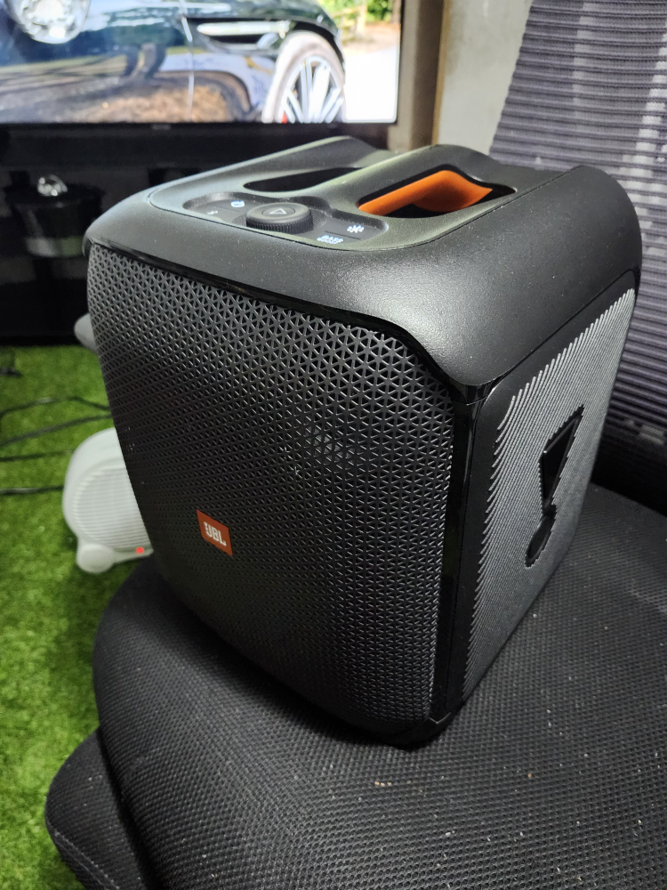 JBL Portable Bluetooth Speaker - photo 2