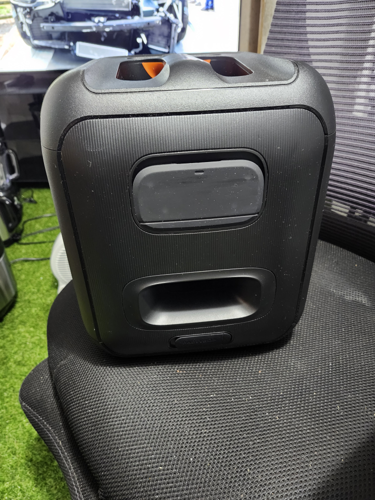 JBL Portable Bluetooth Speaker - photo 4