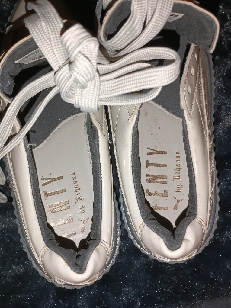 🏈 Puma x Rihanna Creeper Platform Sneakers image indicator(5)