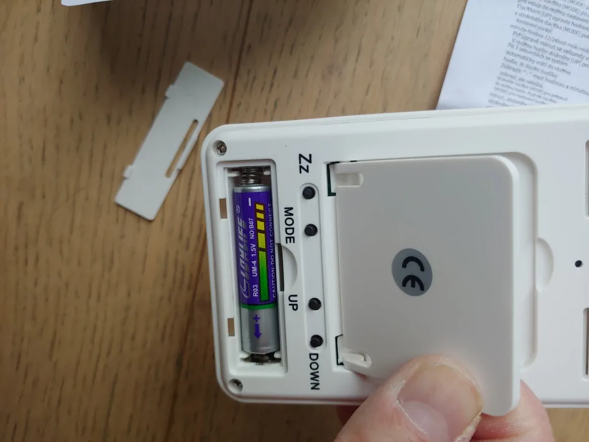 Digital Calender Alarm Clock with Thermometer Hygrometer image indicator(5)