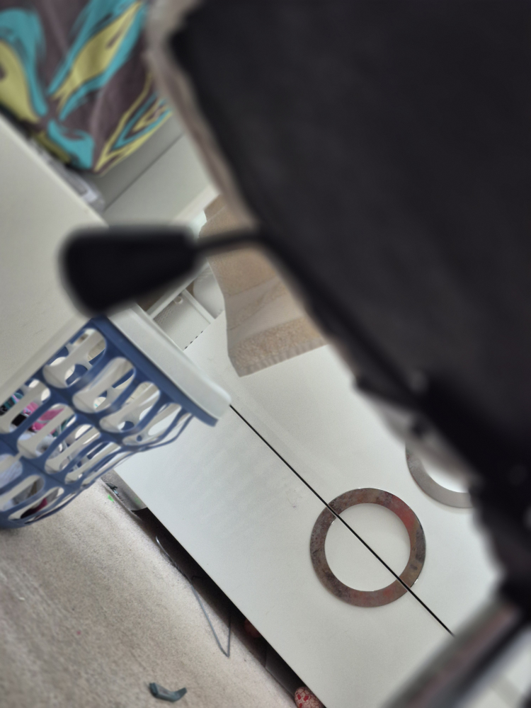 White Swivel Office Chair - photo 5