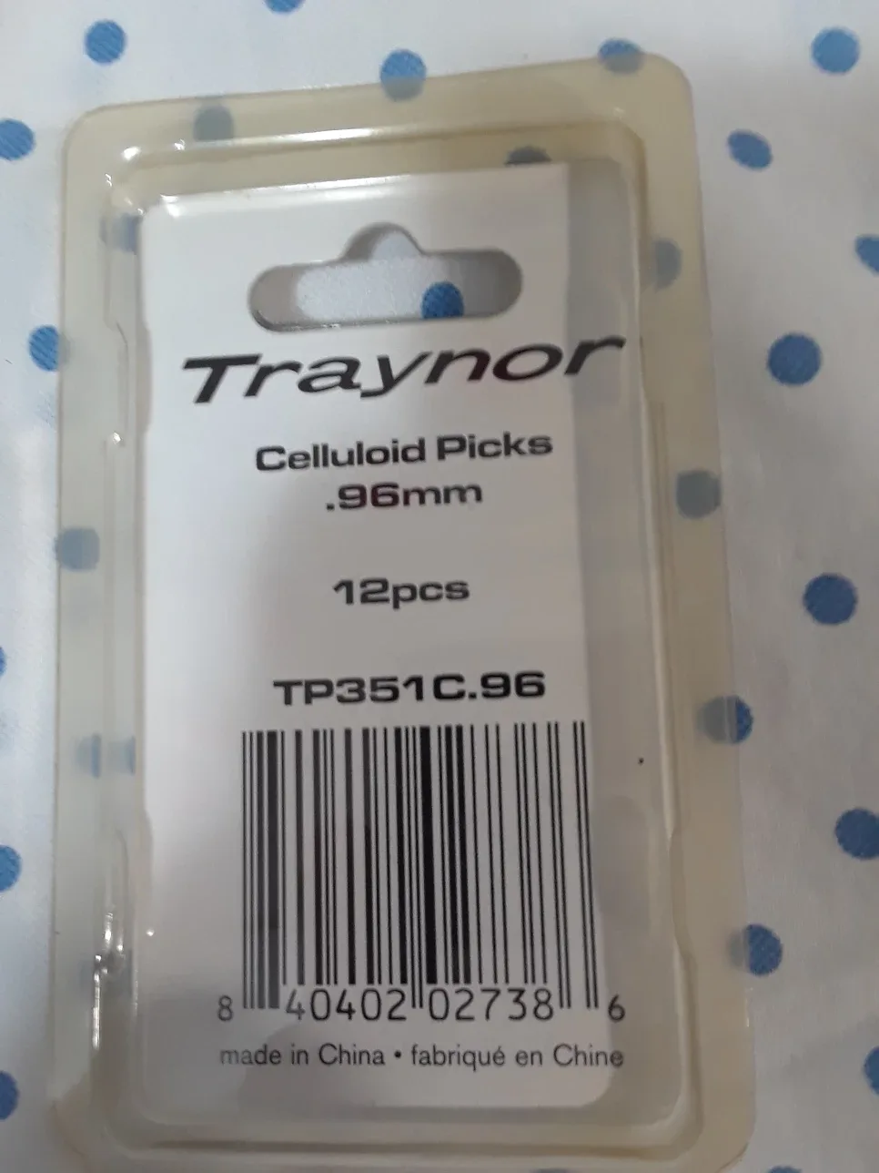 #freecycle Traynor Celluloid Guitar Picks - 12 Pack image indicator(2)